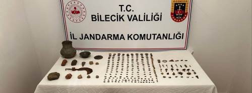 Kaçak kazıya darbe: Bilecik’te yüzlerce tarihi eser ele geçirildi