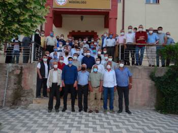 Kaçmaz Ve Çavuş’A Veda Yemeği

