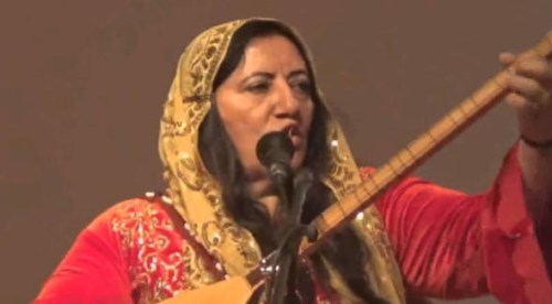 Kadın halk ozanını para için öldürdüler!