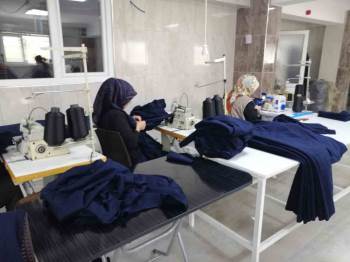 Kadın Kültür Evleri Depremzede Vatandaşlar İçin Üretiyor
