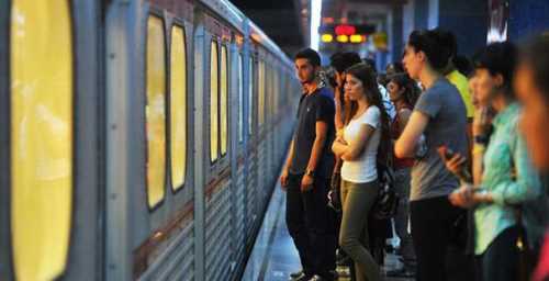 KADINLAR AYRI VAGON İSTER Mİ