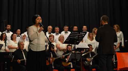 Kadınlara özel türkü şöleni