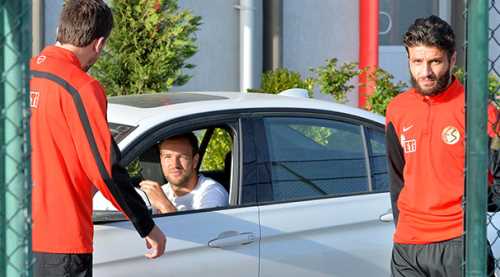 KADRO DIŞI KALDIĞIMA ÇOK ÜZGÜNÜM