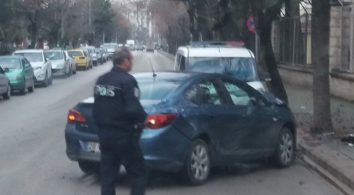 Kafa kafaya çarpıştılar: 2 kişi yaralandı!