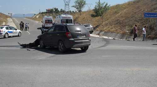 Kafa kafaya çarpıştılar: 6 yaralı