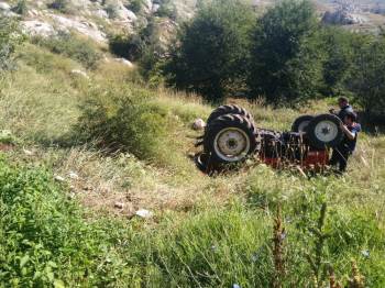 Kahreden kaza: Baba öldü, oğlu yaralandı