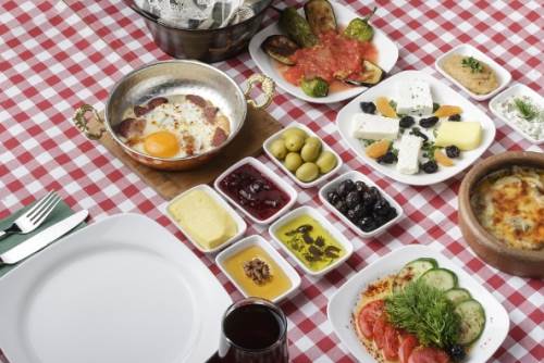 Kahvaltı sofralarımızın şifalı lezzetine de hile karıştırdılar!