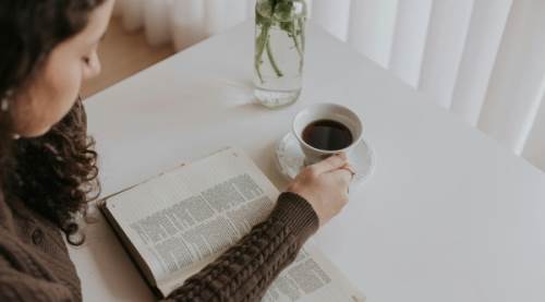 Kahve Telvesi Lavaboları Tıkıyor mu? Sorunlar, Çözümler ve Önlemler