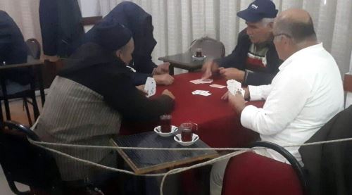 Kahvehanede güldüren görüntü!