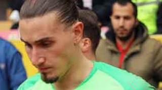 Kaleyi gole kapattı