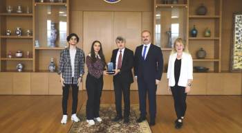 Kalite Gönüllüleri Topluluğu’Na Yökak Zirvesinde Ödül
