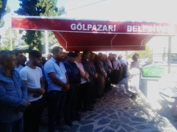 Kalp Krizinden Ölen Muhtar Toprağa Verildi
