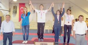 Kamerspor'da kupa sevinci