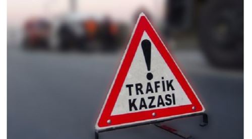 Kamyon ile minibüs çarpıştı: 6 yaralı