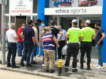 Kamyonet Aniden Yola Fırlayan Bisikletli Çocuğa Çarptı
