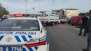 Kamyonet İle Motosiklet Çarpıştı: 1 Yaralı
