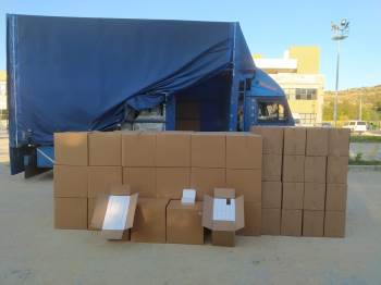 Kamyonette Bir Milyon 200 Bin Adet Kaçak Boş Makaron Ele Geçirildi
