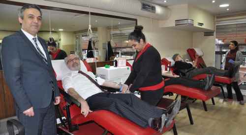 Kan bağışı kampanyasına destek