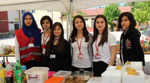 Kan bağışında rekora koşuyorlar