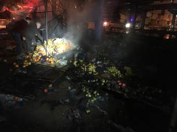 Kapalı Pazar Yerinde Yangın
