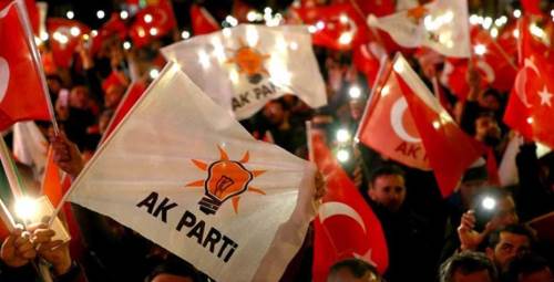Kapı kapı oy isteyen o partiliye ne oldu?