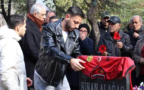 Kaptan Arda forma bıraktı