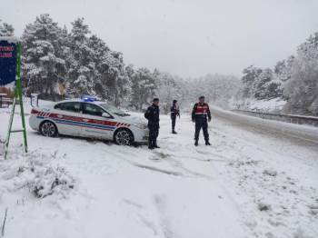 Kar yağışı Sarıcakaya yolunda etkili oluyor