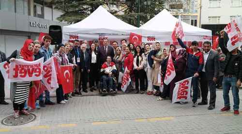 Karacan 'evet' oyu için destek istedi