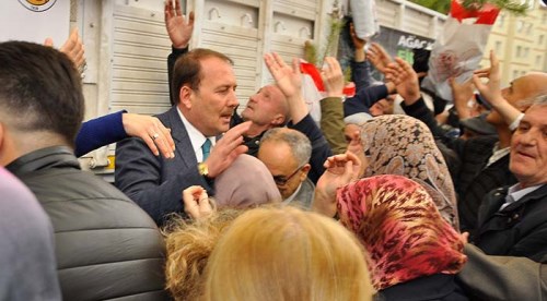 Karacan yeşil bir Eskişehir için fidan dağıttı