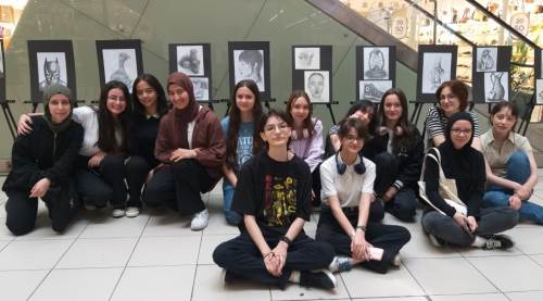 Karakalem sergisi sanatseverlerle buluştu