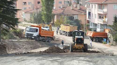 Karapınar’da yol açma çalışmaları başladı