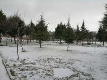 Karbasan Köyünde Kar Eksik Olmuyor
