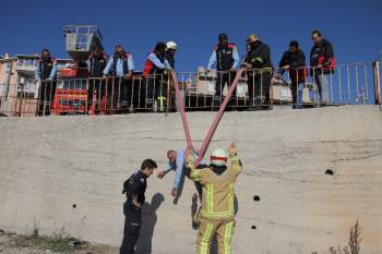 Kardeş Belediye İtfaiyeleri Ortak Tatbikat Gerçekleştirdi
