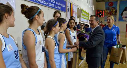 KARDEŞ MAÇTA DOSTLUK KAZANDI