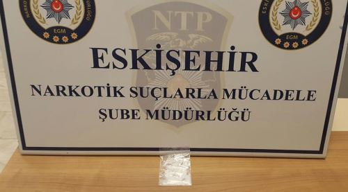 Kargodan kokain alışverişi polise takıldı