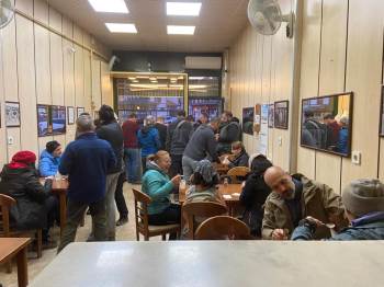 Karlı Havalarda Pazaryeri Bozası Ve Helvasına İlgi Arttı
