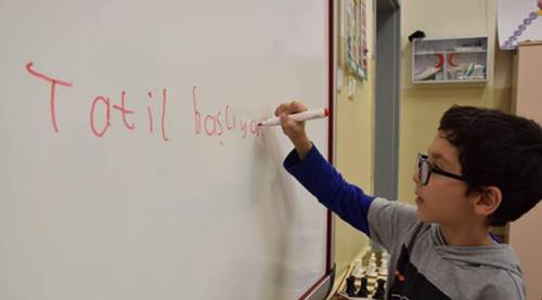 Karneler saat kaçta verilecek? E-Karne sorgulama 2026