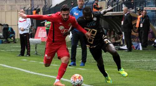 KARŞILAŞMA 0 - 0 SONA ERDİ