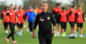 Kartal Es Es'i uçarak