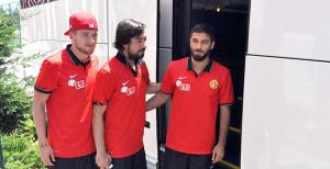 Kartepe kampına uğurlandılar