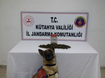 Kavanoz İçinde Uyuşturucu Ele Geçirildi
