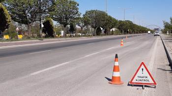 Kavşak Noktadaki Afyonkarahisar’Da Bayram Öncesi Karayolları Boş Kaldı
