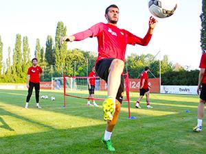 Kayacan takım arıyor