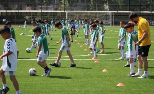 Kayıtlara ilgi bir hayli büyük