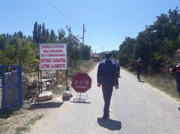 Kaymakam Akbulut, Karantinaya Alınan Köyde İncelemelerde Bulundu
