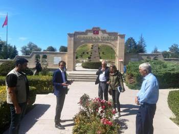 Kaymakam Basri, Atatürk Evi, Müze Ve Şehitliklerde İncelemelerde Bulundu

