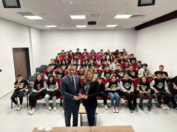 Kaymakam Bilici, Öğrencilere Mesleğini Anlattı
