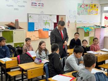 Kaymakam Bilici Şükrü Mola İlkokulu Öğrencileri İle Bir Araya Geldi
