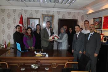 Kaymakam Çiçek: "Öğretmenlik Fedakarlık İsteyen Bir Meslek"
