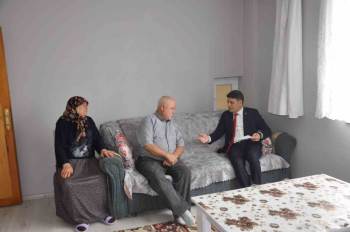 Kaymakam Göreve Başlar Başlamaz İlk İş Olarak Şehit Ailelerini Ziyaret Etti
